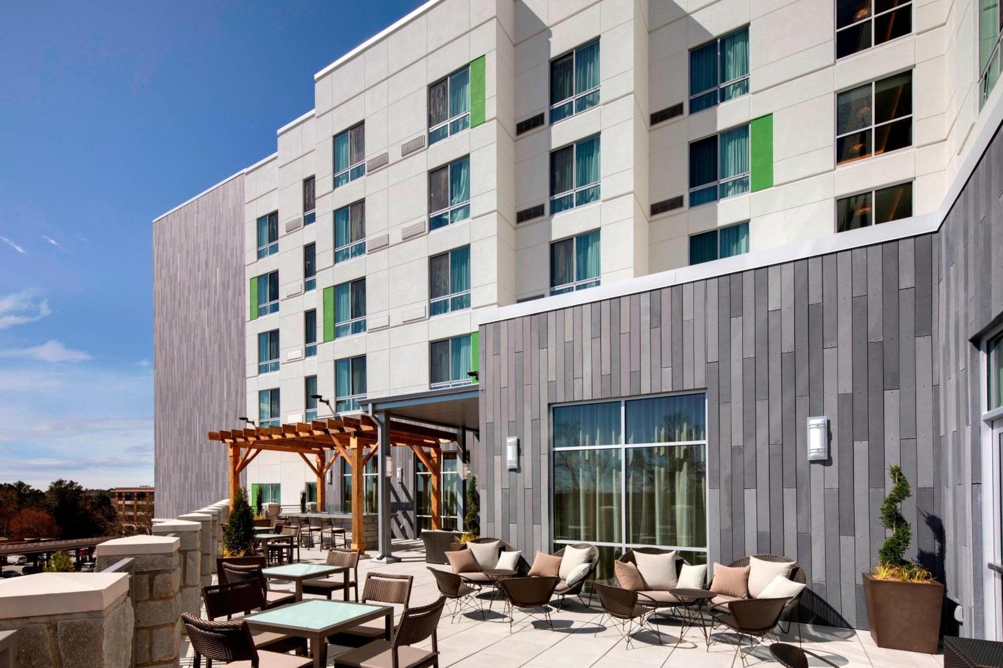 Courtyard By Marriott Atlanta Vinings/Galleria Smyrna Exterior photo