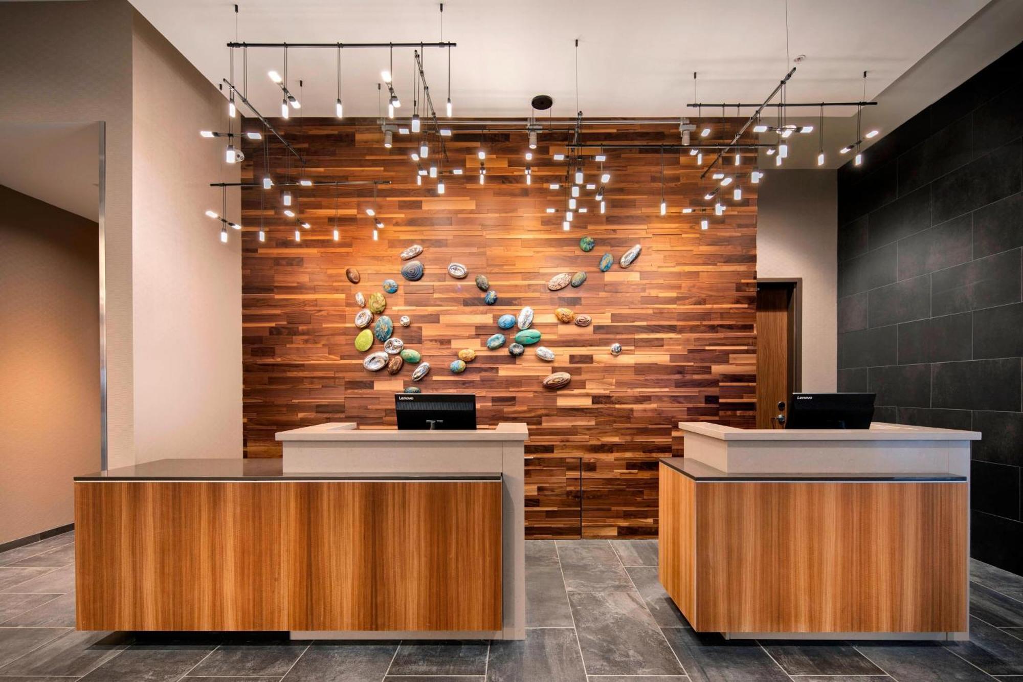 Courtyard By Marriott Atlanta Vinings/Galleria Smyrna Exterior photo